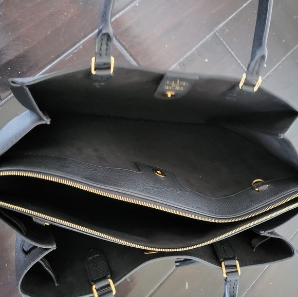 Louis Vuitton Lockme Purse - Picture 8 of 16